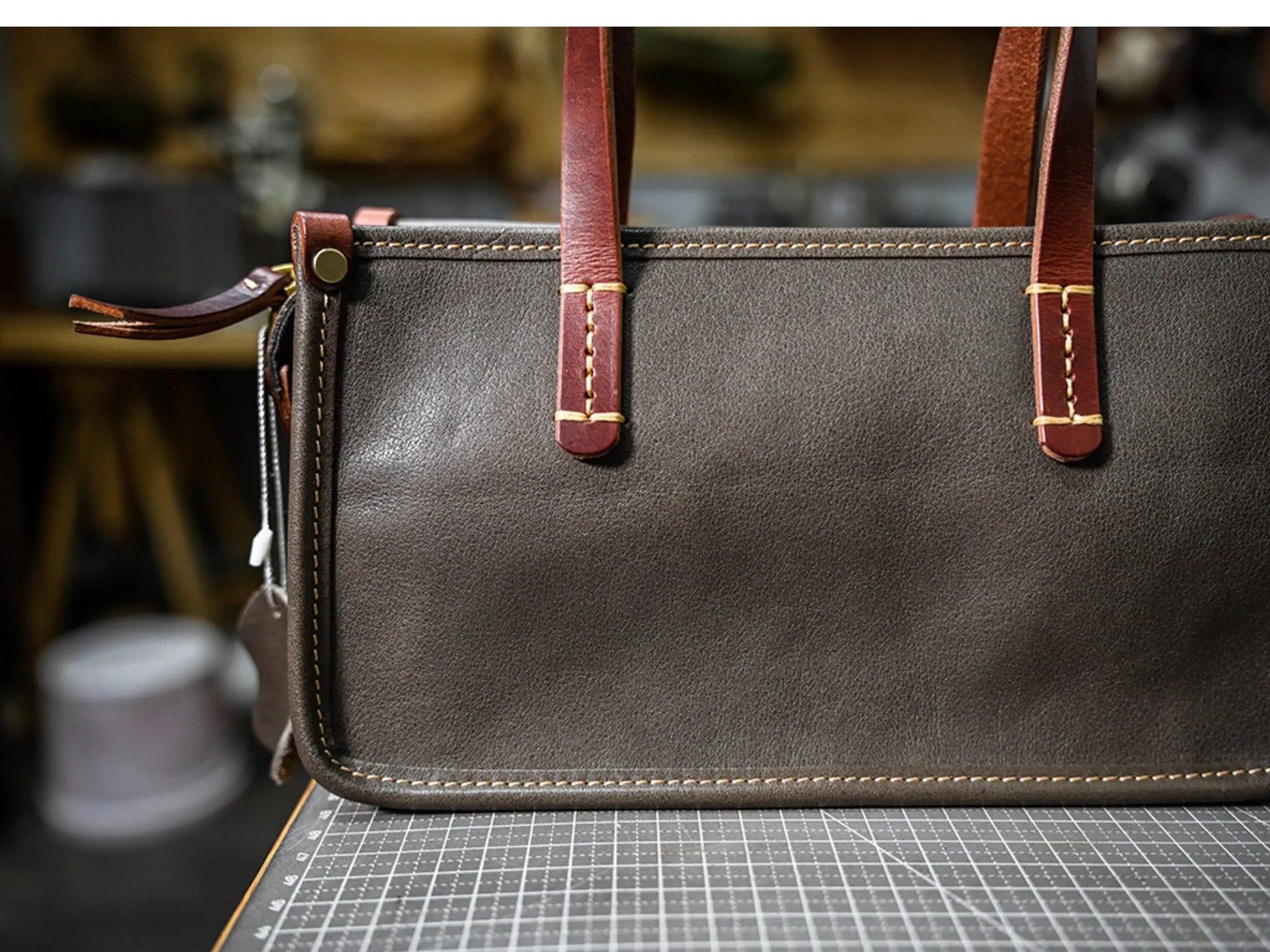 Vintage bags, niche soft leather handmade bags, leather small square bags, women's crossbody wide straps, top layer cowhide tote bags – Japanese vintage | yamalin clothes | Yamalinclothes