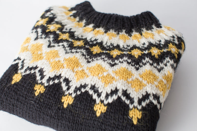 Handmade Fair Isle Wool Cardigan – “Ferris Wheel” Motif Loose Unisex (Black)