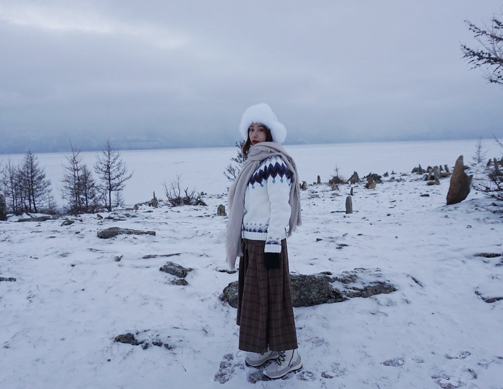 Hand-Knitted Icelandic Japanese Retro Unisex Sweater Couple Travel Fair Isle Cat Minimalist Style Pullover