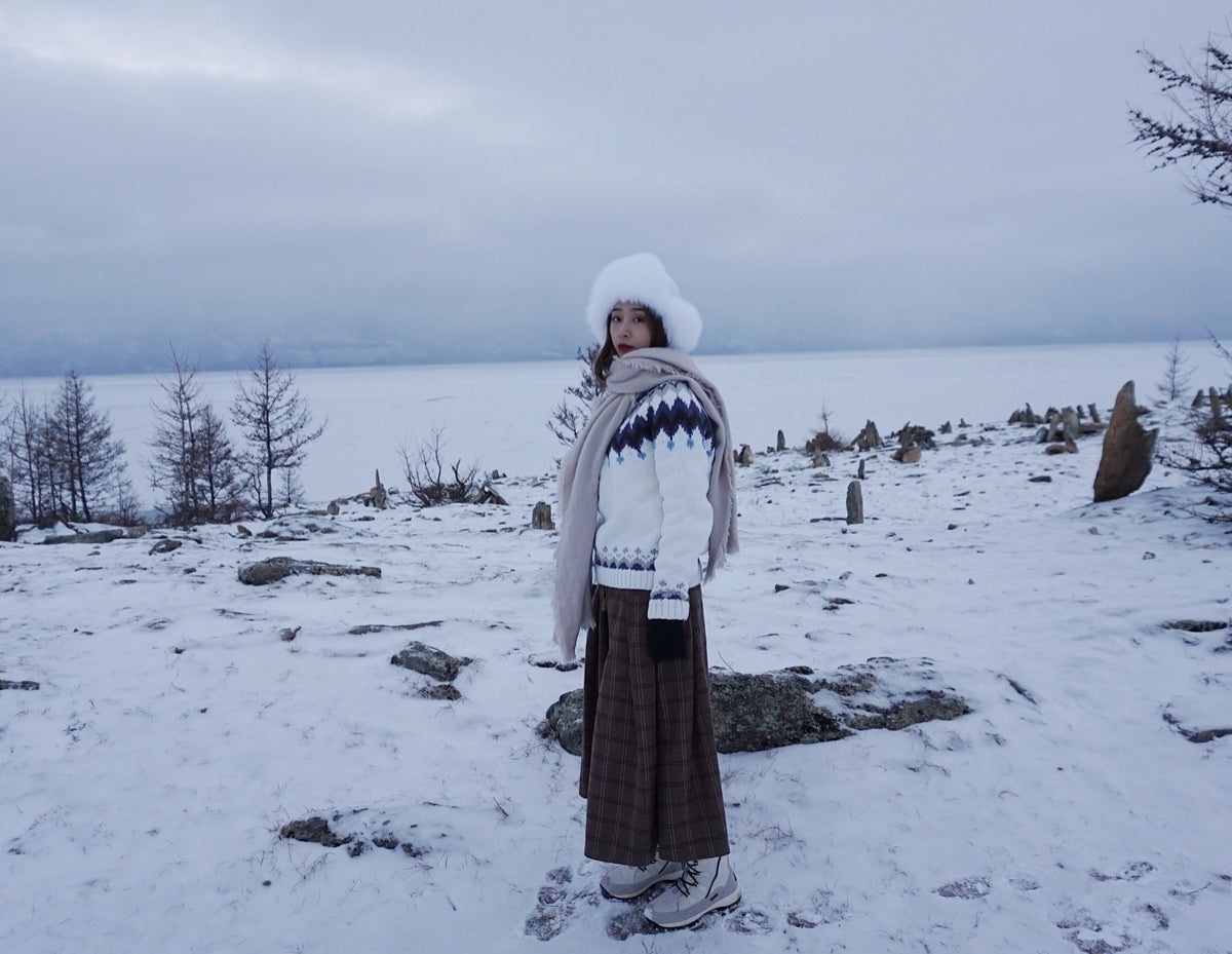 Hand-Knitted Icelandic Japanese Retro Unisex Sweater Couple Travel Fair Isle Cat Minimalist Style Pullover