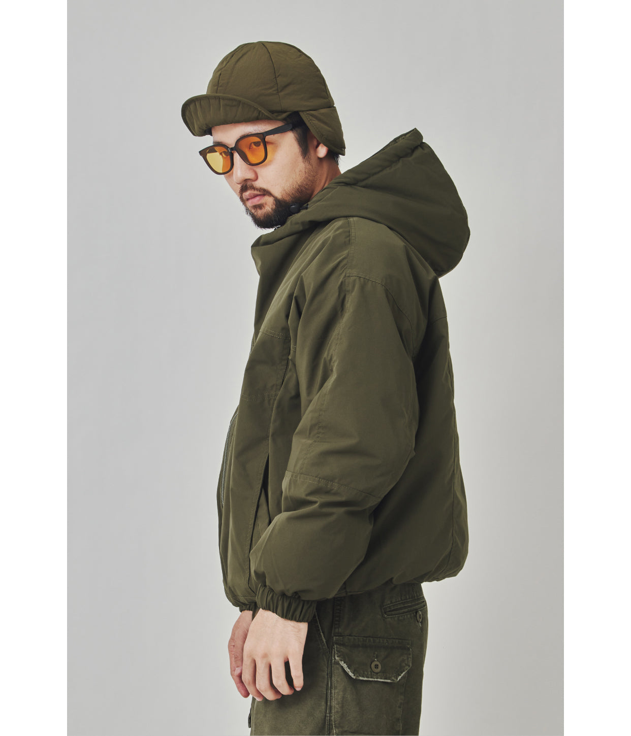 Army Green Hooded Short Down Jacket – Loose Fit Cold-Resistant Puffer (Unisex)