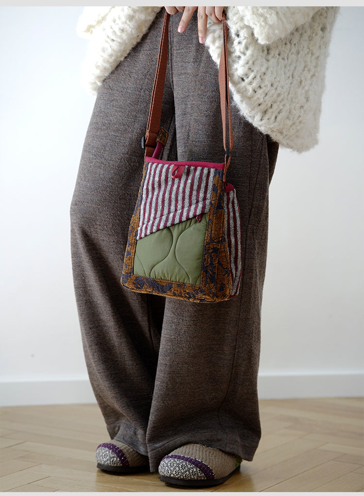 Original 2024 Autumn Winter New Wool Lightweight Crossbody Phone Bag Retro Niche Mini Bag