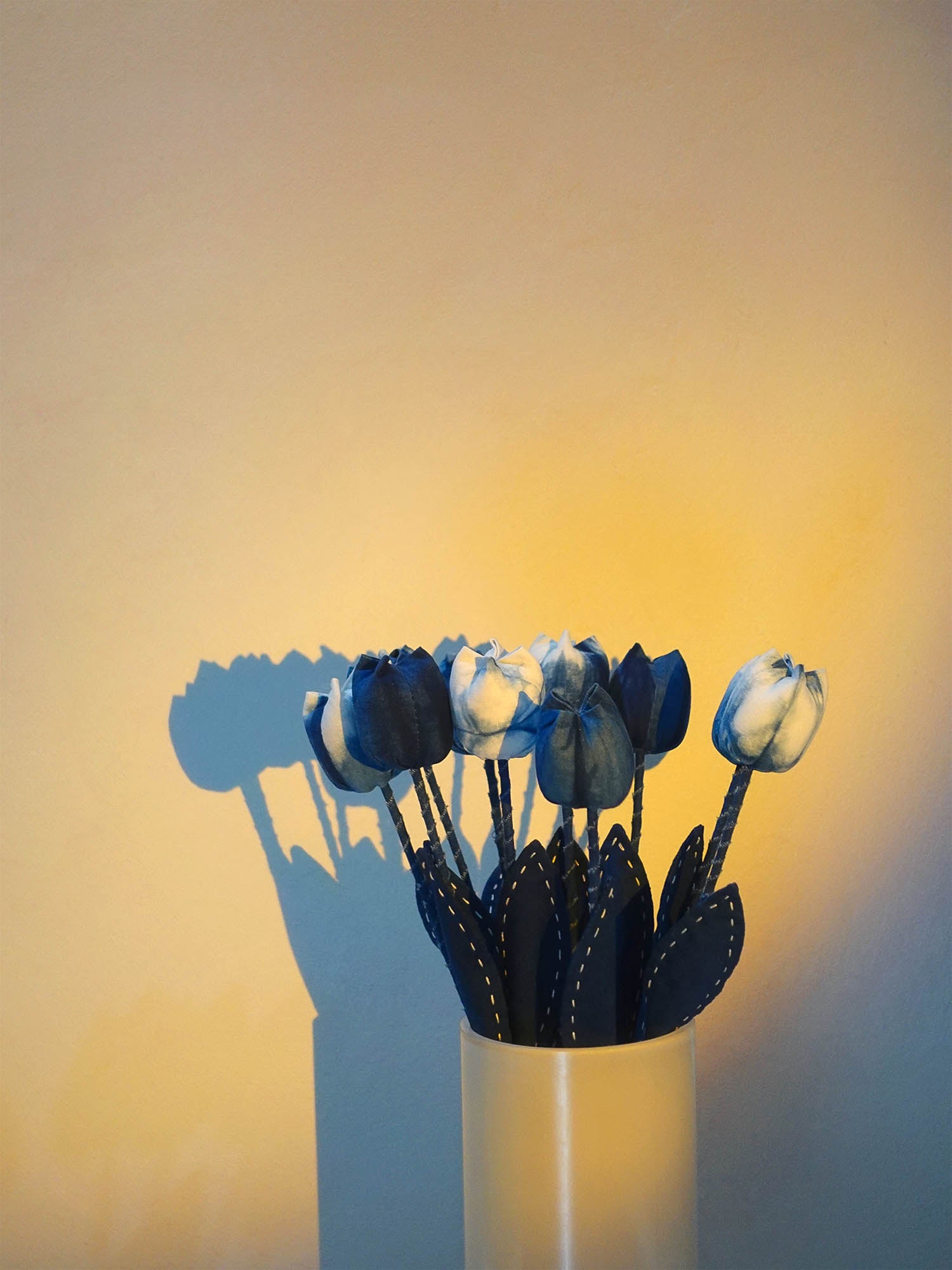 Tie-Dye Creative Gift Tulip Handmade DIY Fabric Artificial Flower Blue-Dye Environmental Creative Home Decor Homestay Soft Decoration Ornament