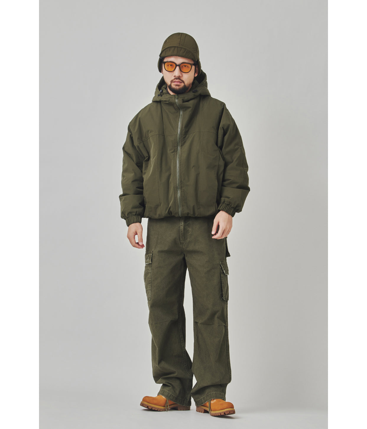 Army Green Hooded Short Down Jacket – Loose Fit Cold-Resistant Puffer (Unisex)