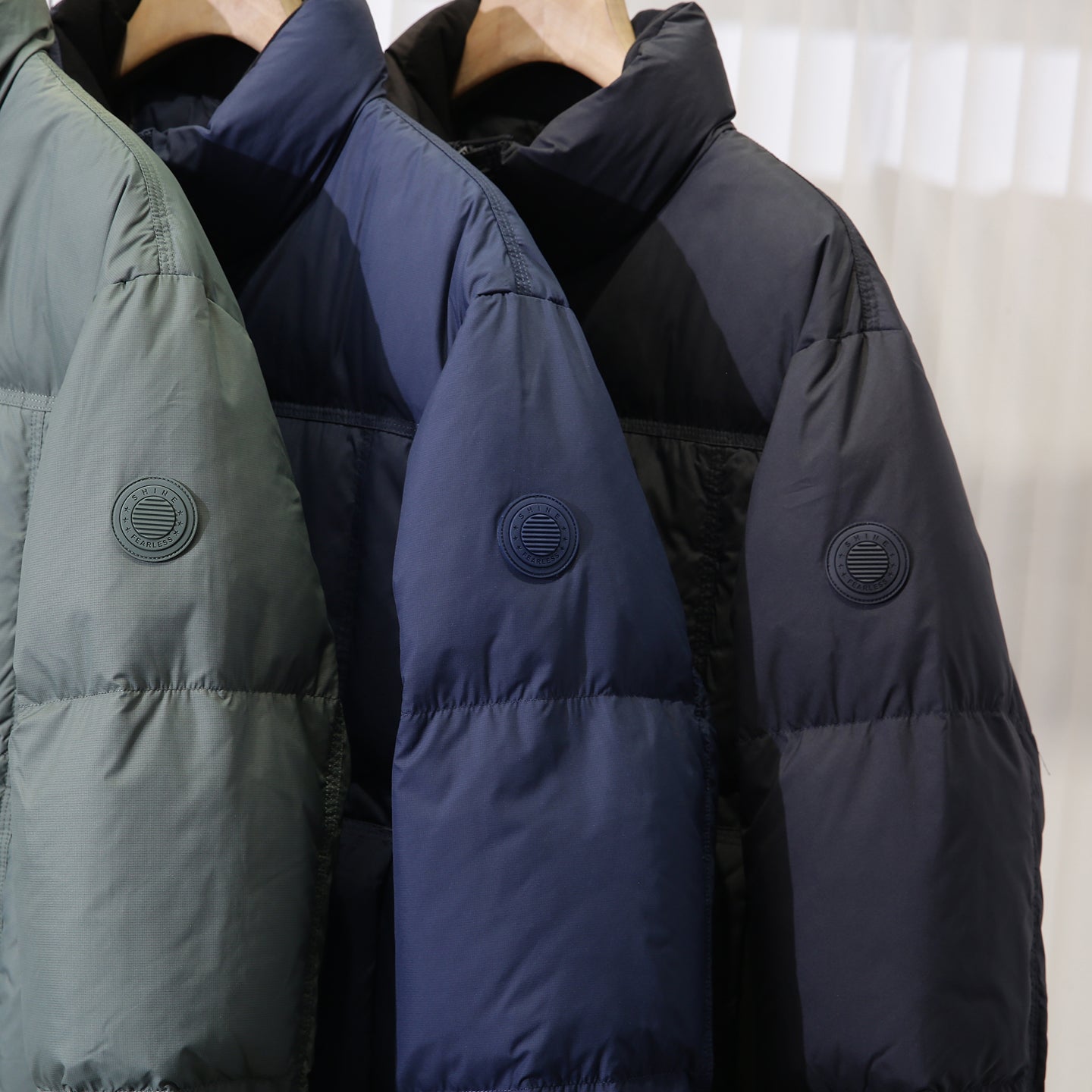 Lightweight 600 Fill Down Puffer Jacket – Stand-Collar Thickened Warm (Men & Unisex)