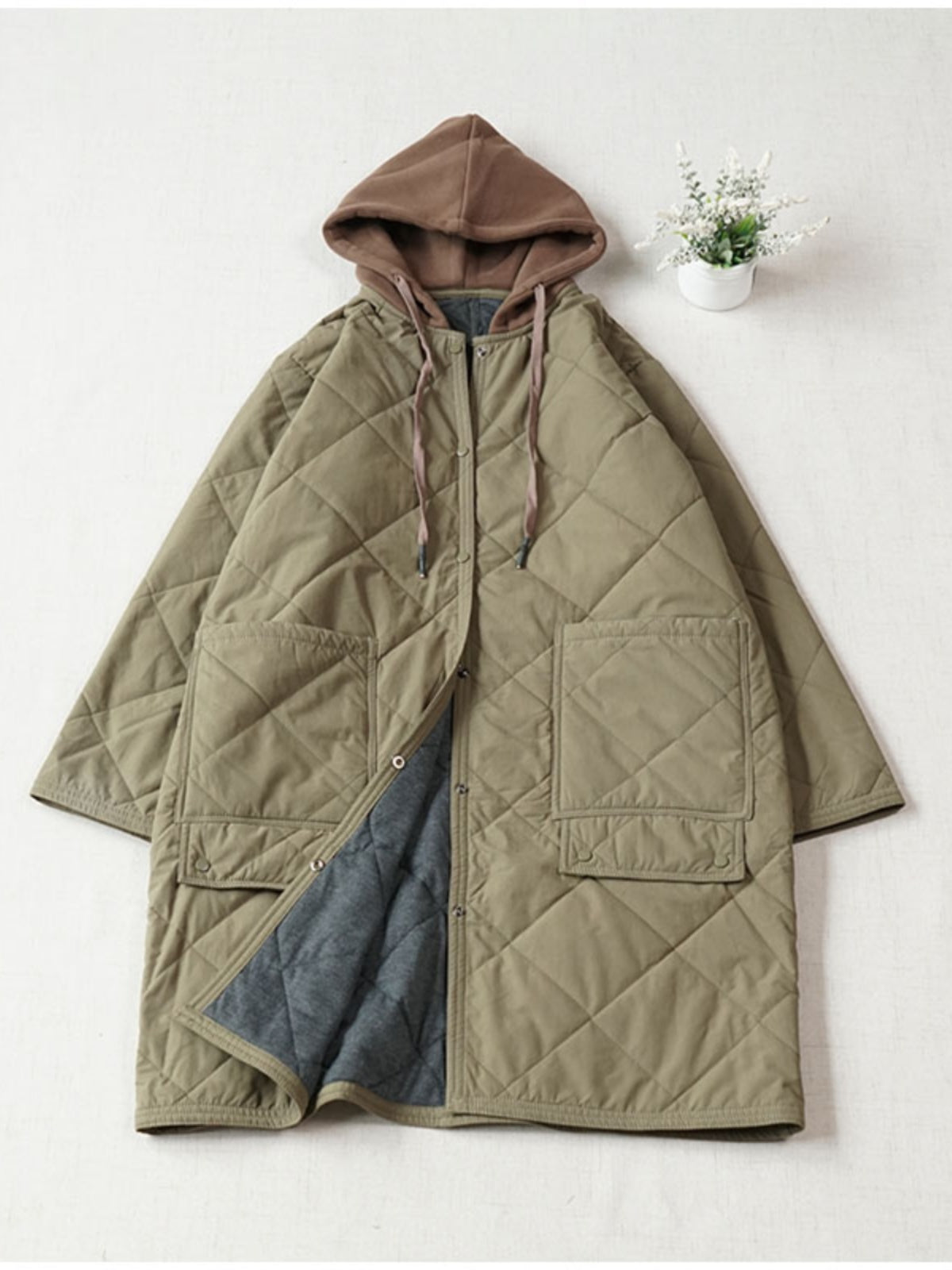 Warm Mid-Length Hooded Quilted Cotton Jacket – Loose, Retro Japanese Outerwear for Women