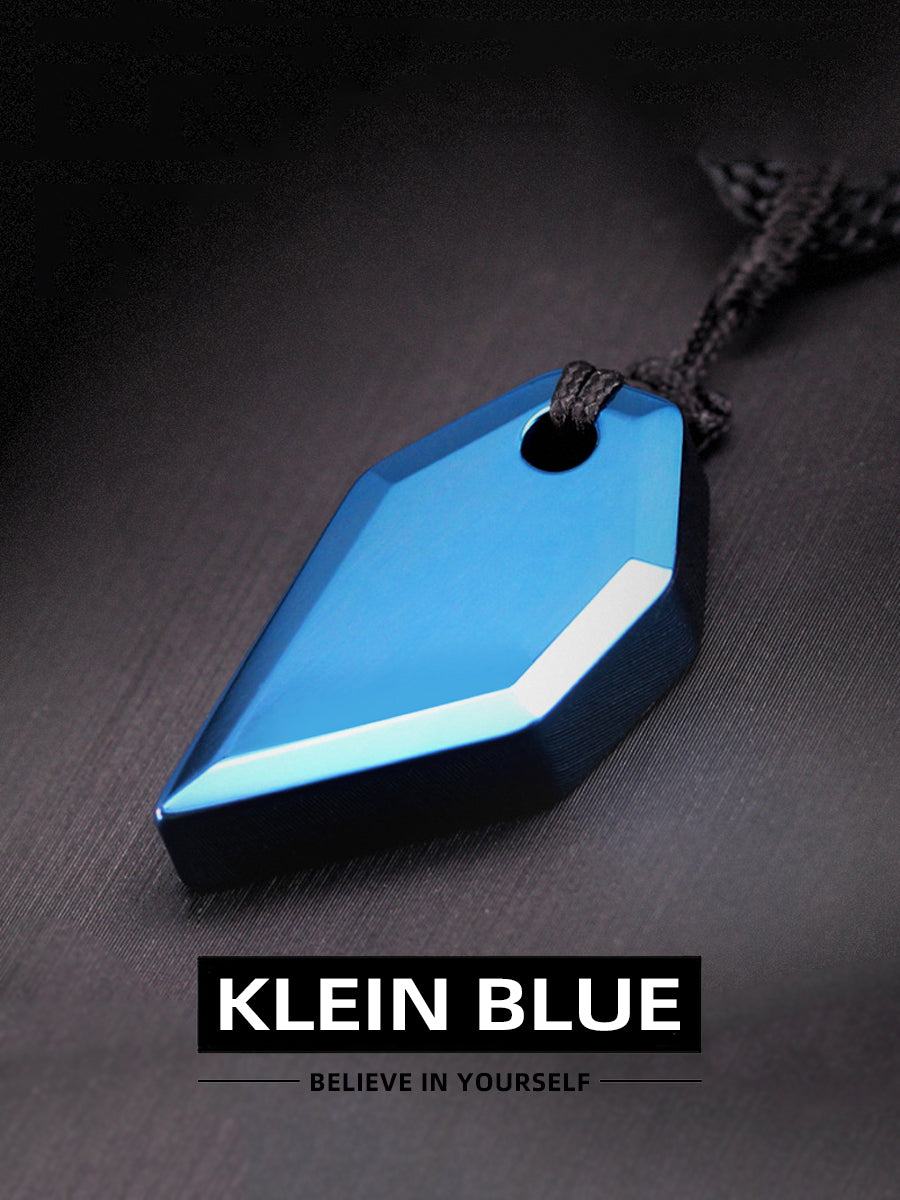 Klein Blue Men's Necklace Light Luxury Niche High-end Sense Cool Sweater Chain Trend Lucky Pendant Tungsten Pendant