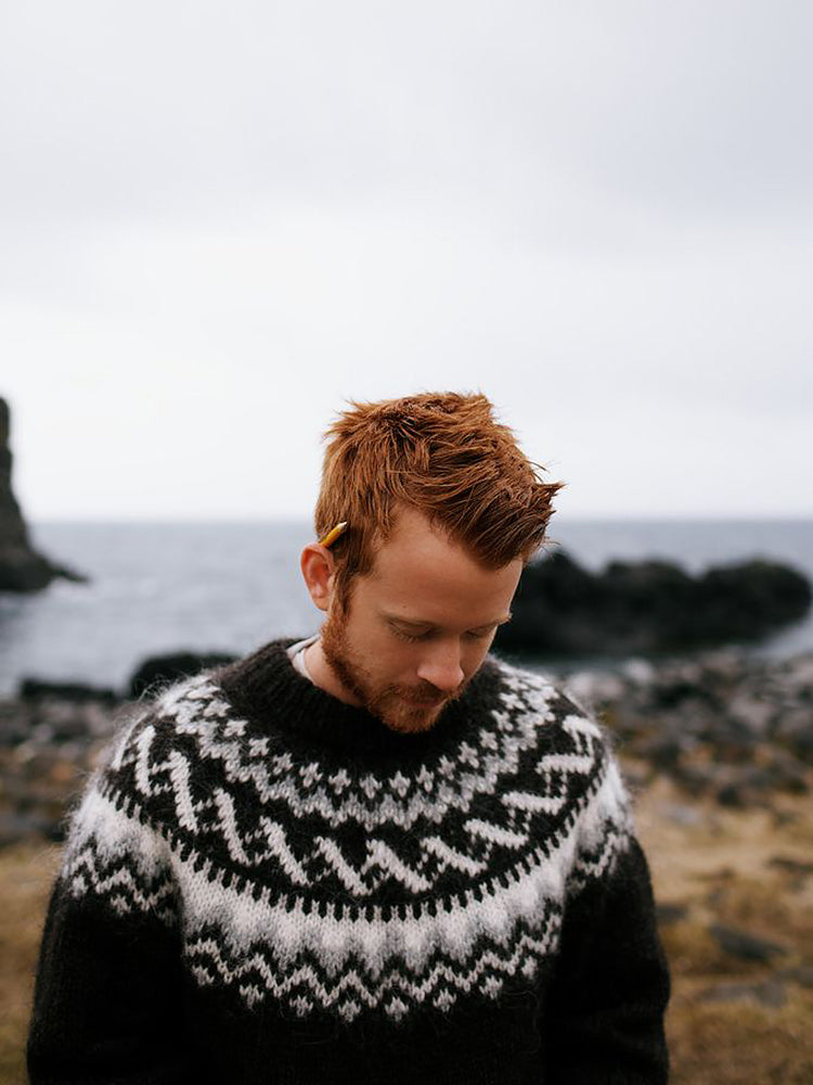 Handmade Icelandic Sweater Loose Couple Black Vintage Men's Fair Isle Sweater Wool Thick Yarn Japanese Style Knitted Cardigan