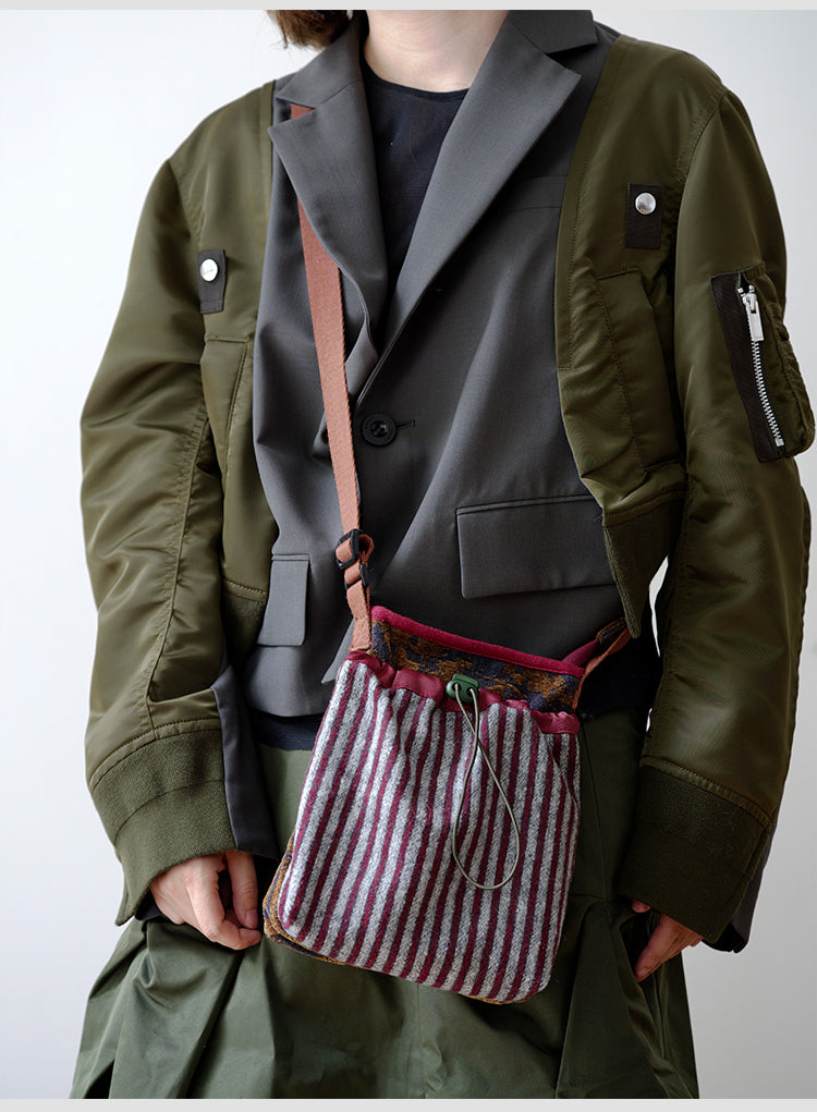 Original 2024 Autumn Winter New Wool Lightweight Crossbody Phone Bag Retro Niche Mini Bag