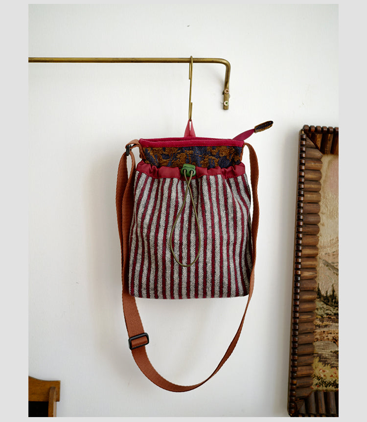 Original 2024 Autumn Winter New Wool Lightweight Crossbody Phone Bag Retro Niche Mini Bag