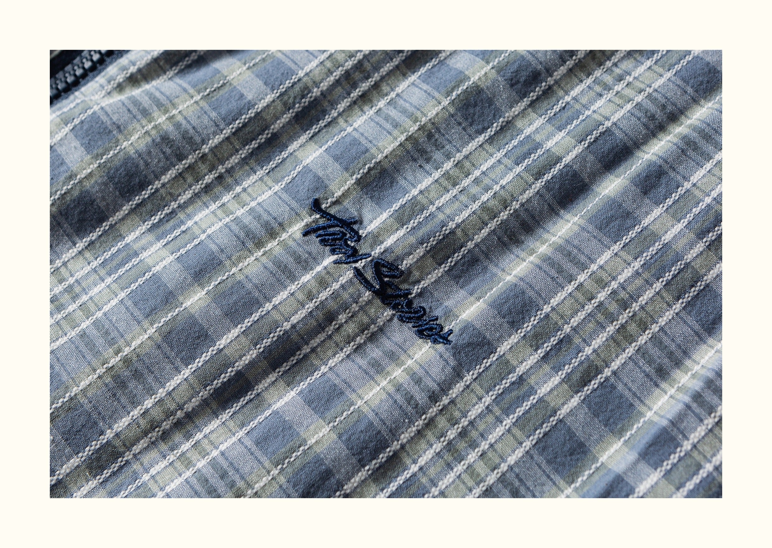 American Retro Workwear Plaid Shirt – Loose Zip-Pocket, Turn-Down Collar (Unisex)