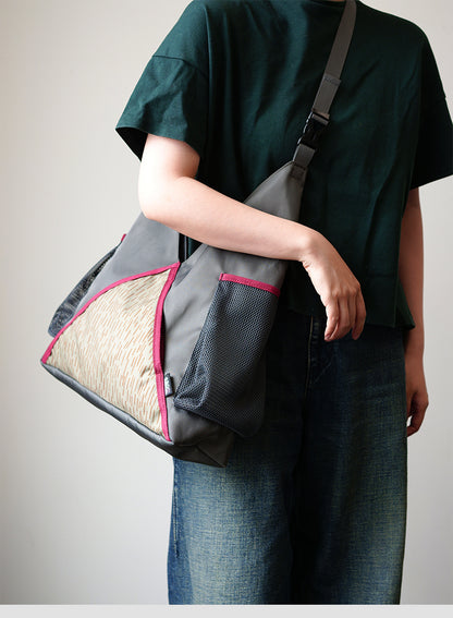 Original 2024 New Fashion Mountain Style Single Shoulder Bag Unisex Large Capacity Fashion Crossbody Bag