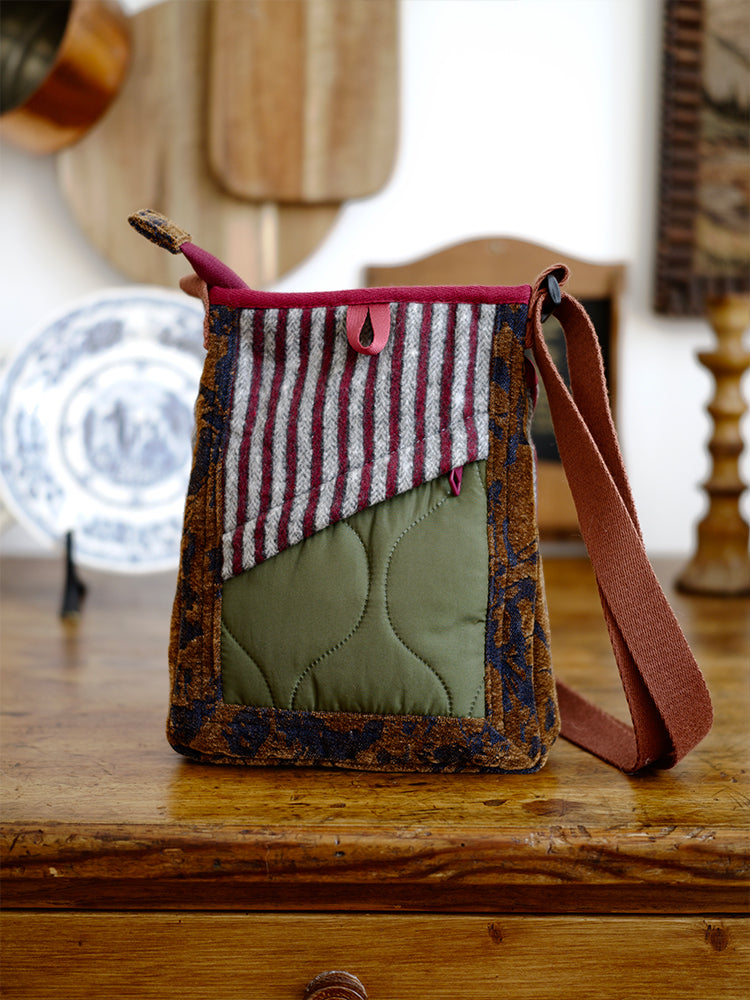 Original 2024 Autumn Winter New Wool Lightweight Crossbody Phone Bag Retro Niche Mini Bag