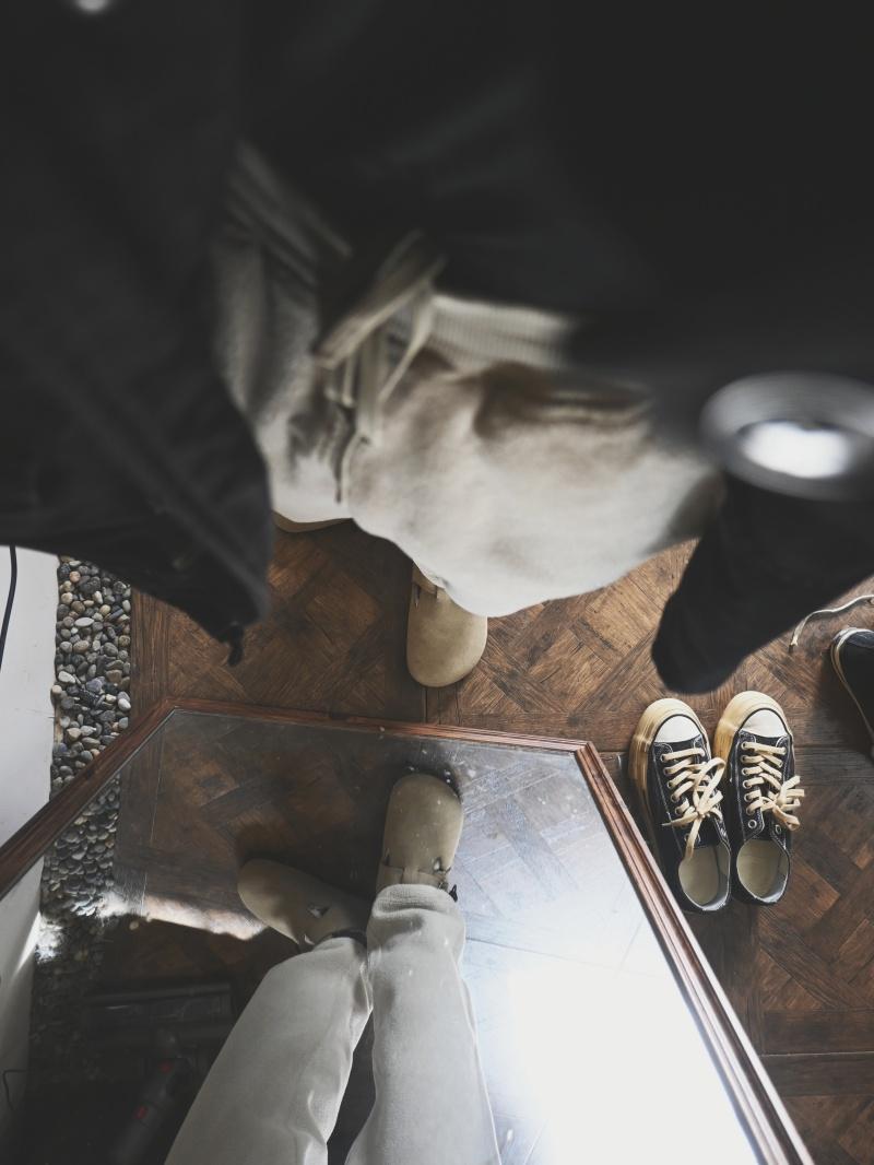 Sonofloong Vintage Genuine Leather Slippers - Deerskin Tassel Sheepskin Fur Closed-Toe Birkenstock Style