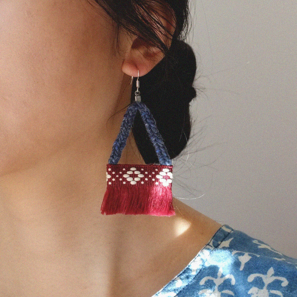 Original Earrings Niche Design Sense High-end Unique Color-blocking Handmade Crochet Silver Ear Studs