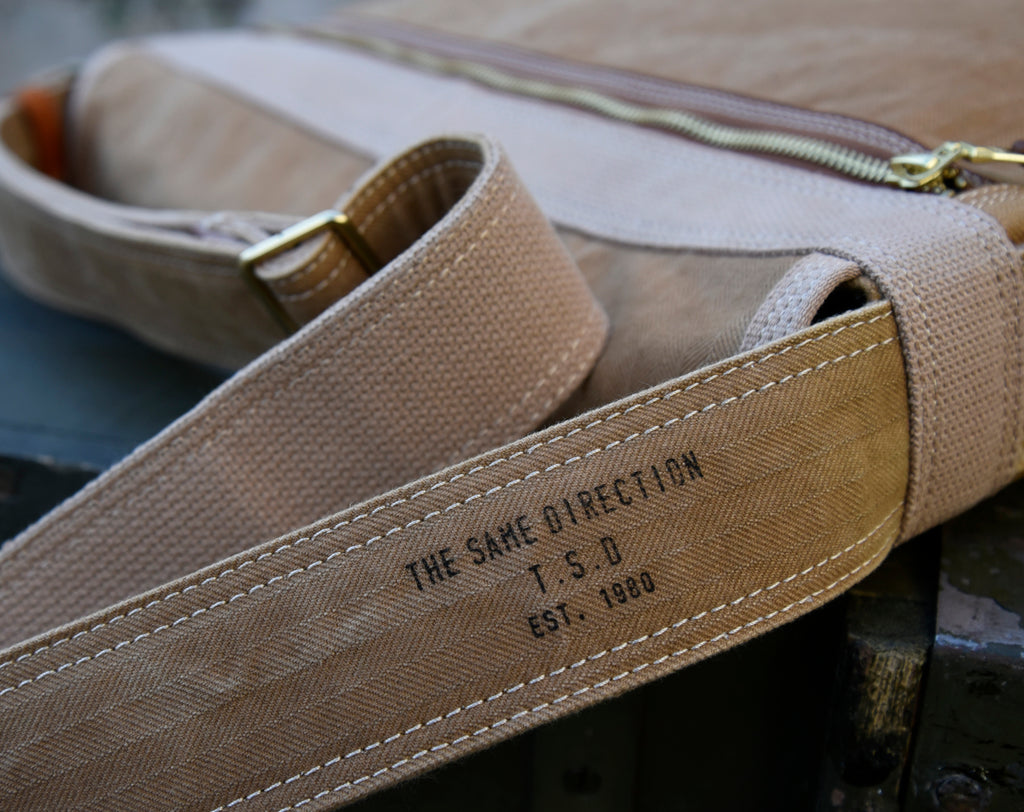 Heavy-Duty Washed Vintage Canvas with Top Layer Cowhide Single Shoulder Crossbody Bag Travel Bag Cycling Bag Large Three Yuan Bag