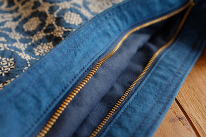 Blue and White Heavy Craft Group Flower Sashiko YKK Zipper Large Capacity Pure Handmade Blue Dyed Crossbody Bag