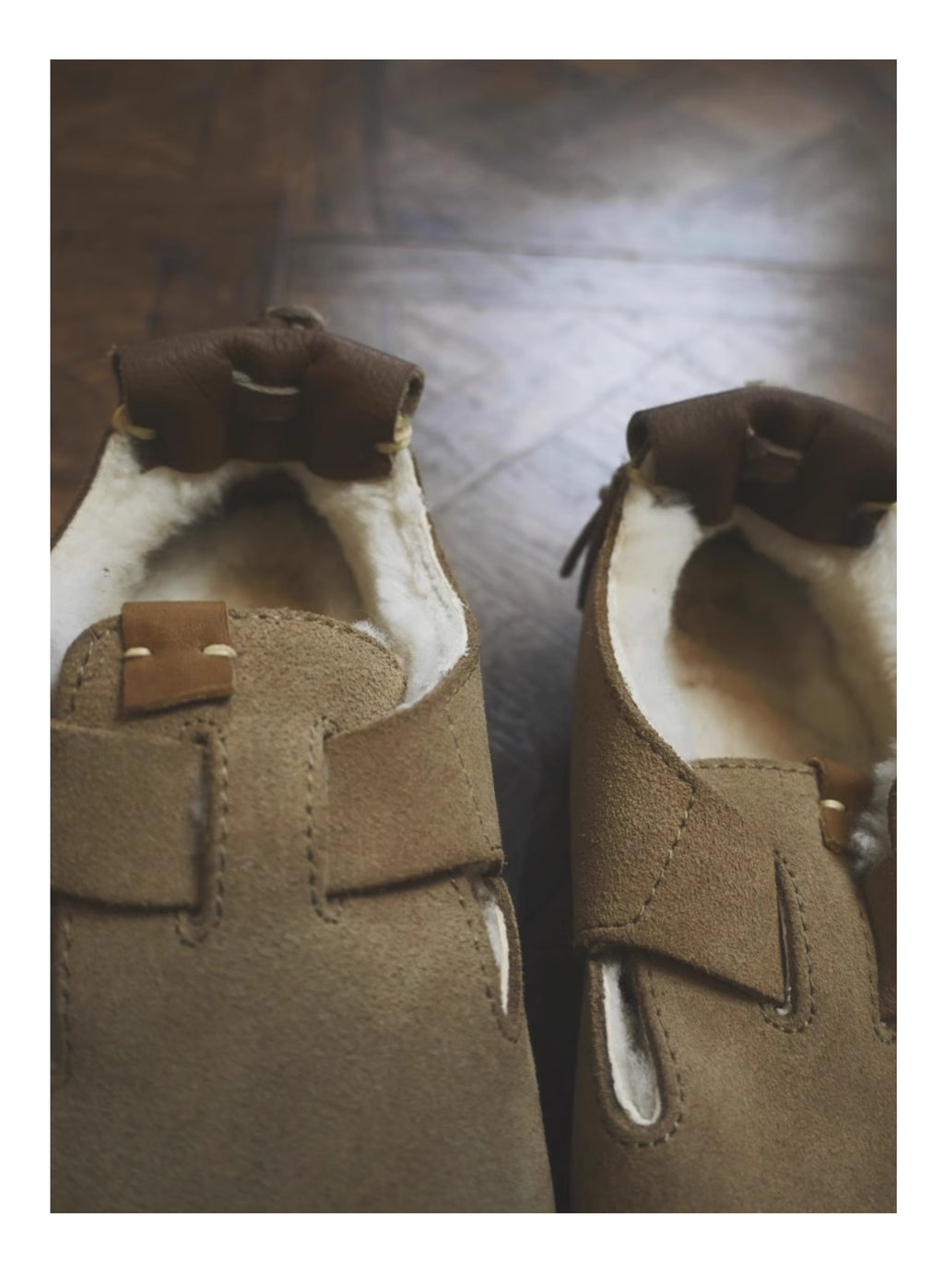 Sonofloong Vintage Genuine Leather Slippers - Deerskin Tassel Sheepskin Fur Closed-Toe Birkenstock Style