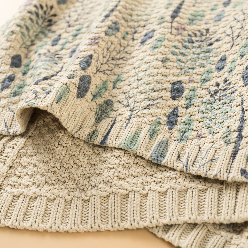 Japanese Style Printed V-Neck Cotton Double-Breasted Knit Vest – Loose Retro Button Detail