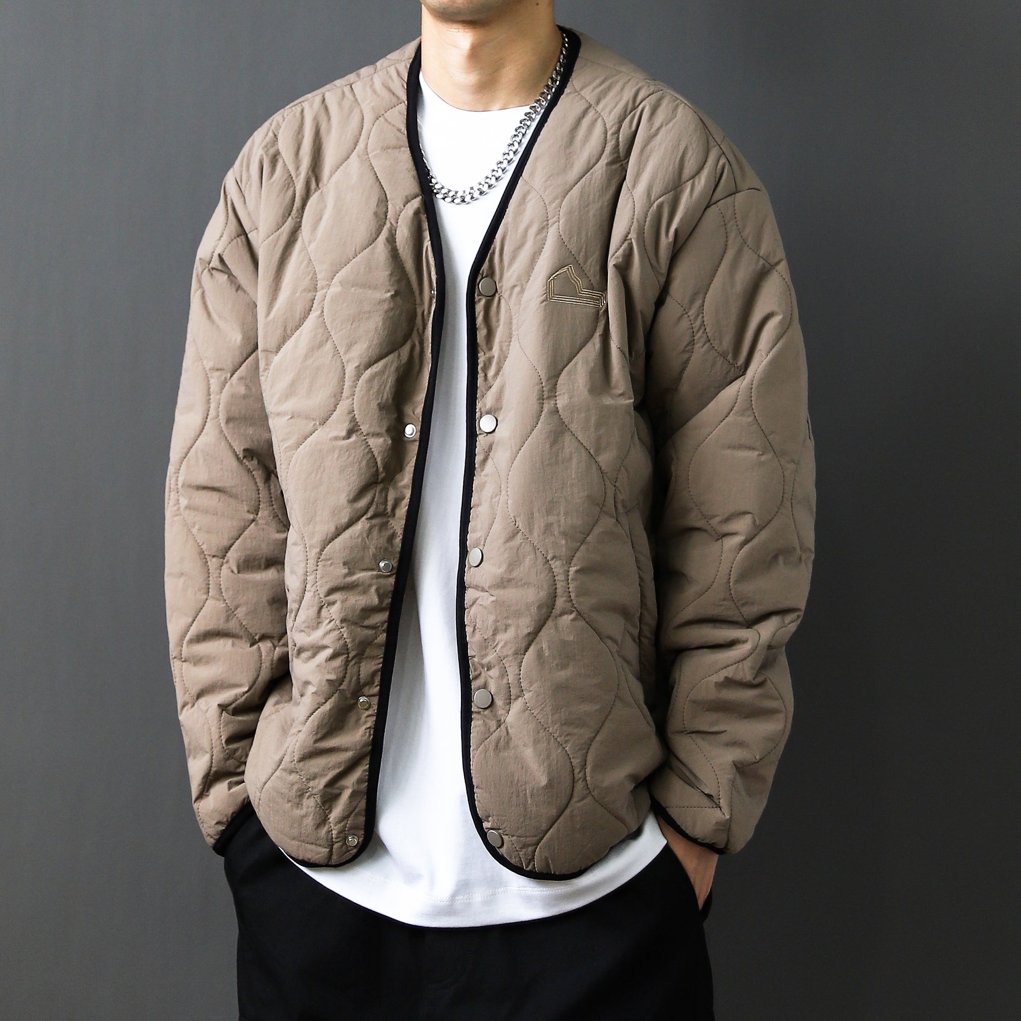 Japanese-Retro Diamond Patch Cotton Jacket – V-Neck Loose Autumn/Winter Fit (Unisex)