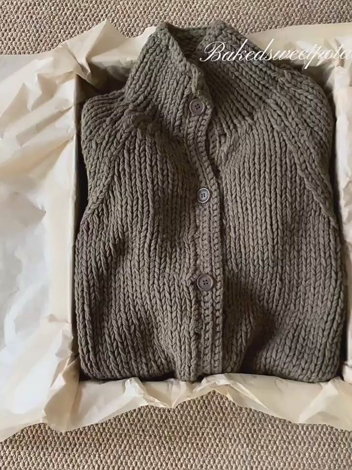 Retro Mustard Green Cable-Knit Half-Turtleneck Cardigan – High-Grade Cozy Luxe for Women